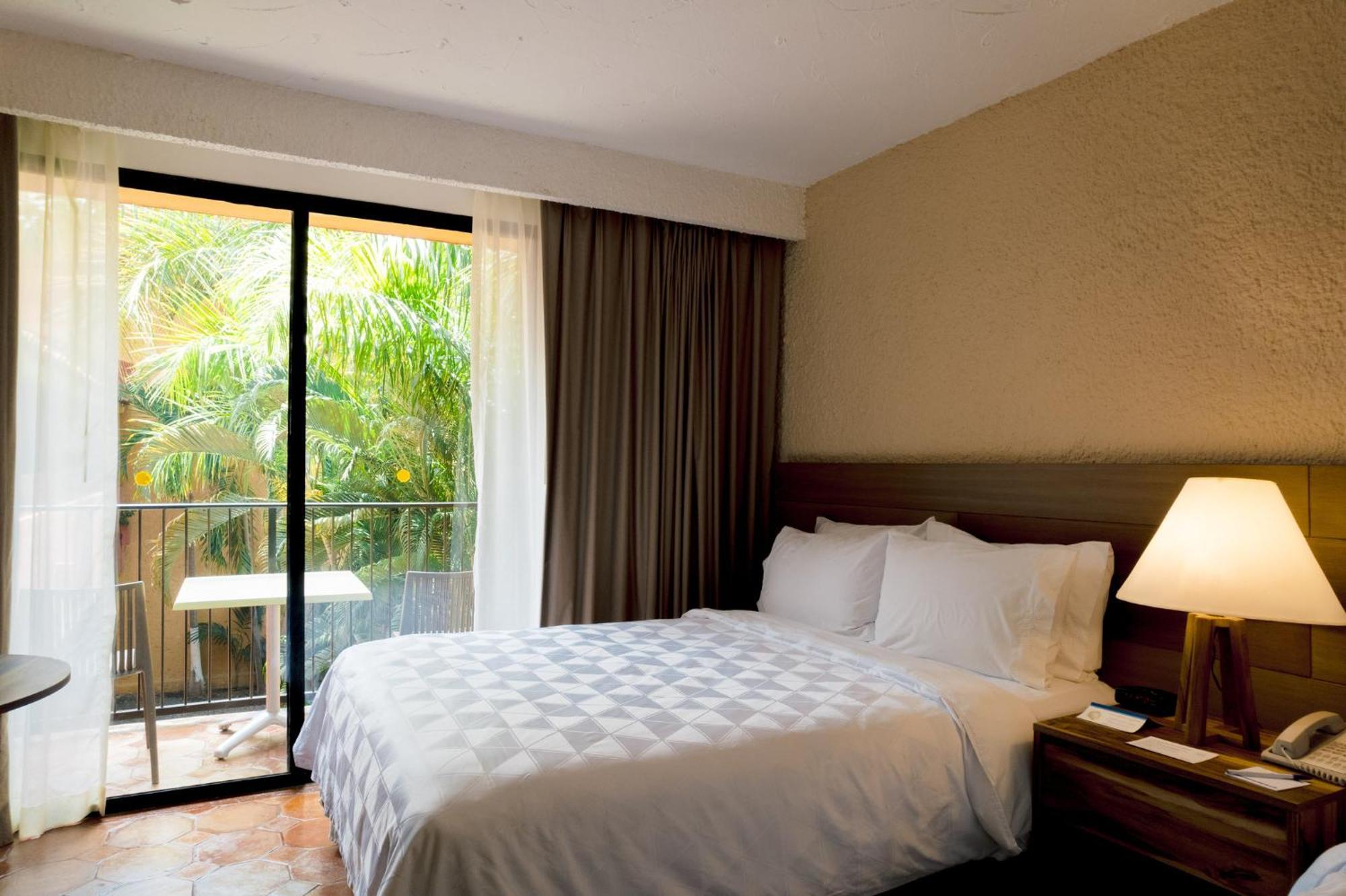 Holiday Inn Express And Suites Celaya By Ihg Extérieur photo
